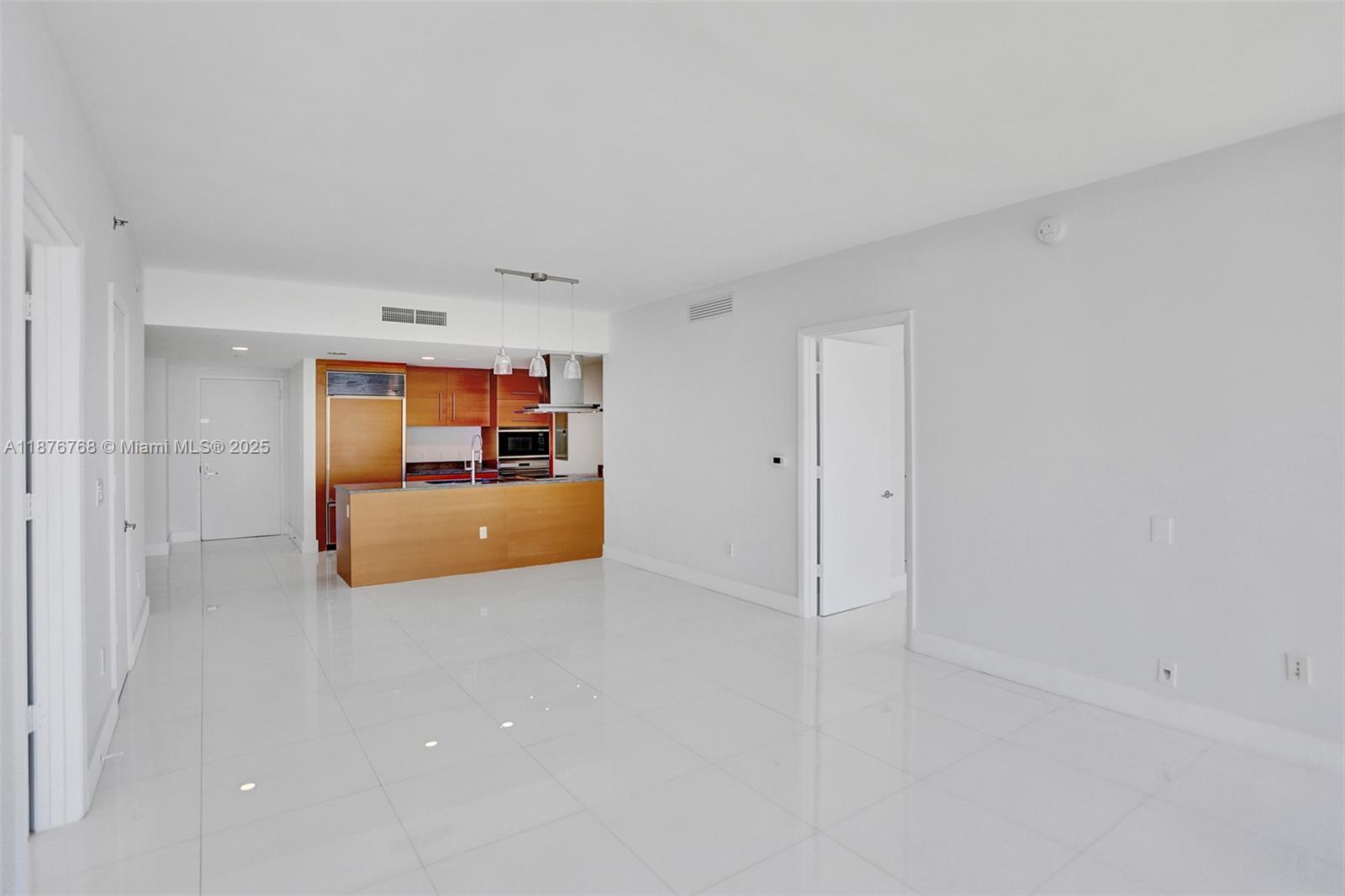 495 Brickell Ave #4405, Miami FL 33131