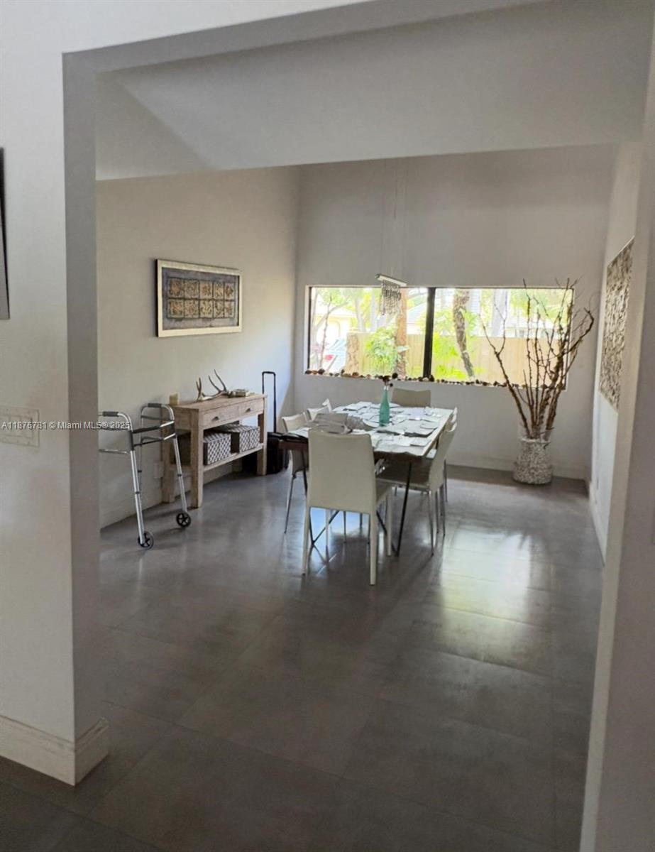 4277 NW 26th Way, Boca Raton FL 33434