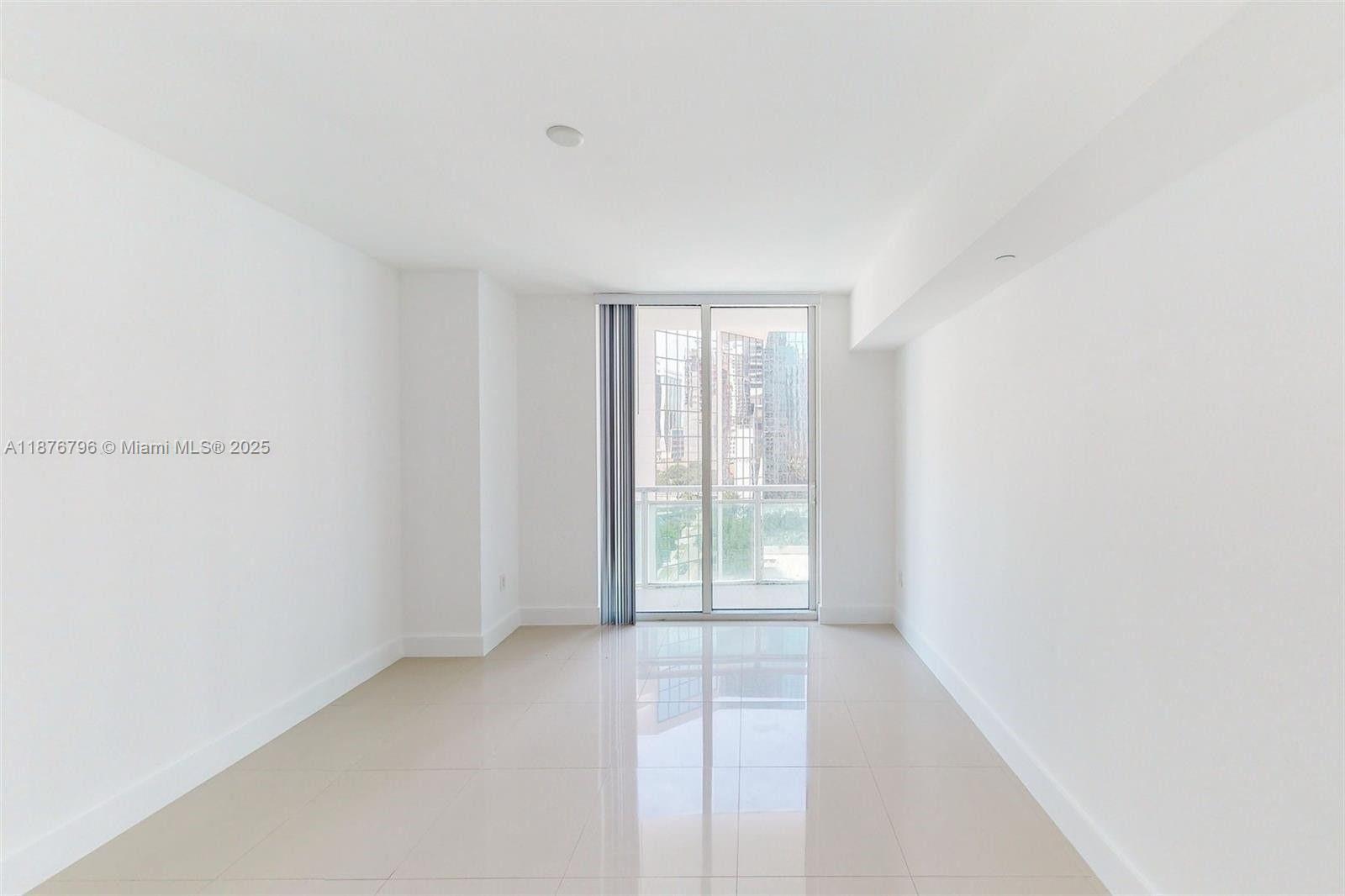 951 Brickell Ave #810, Miami FL 33131
