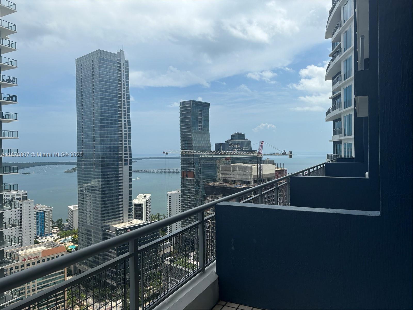 60 SW 13th St #4010, Miami FL 33130