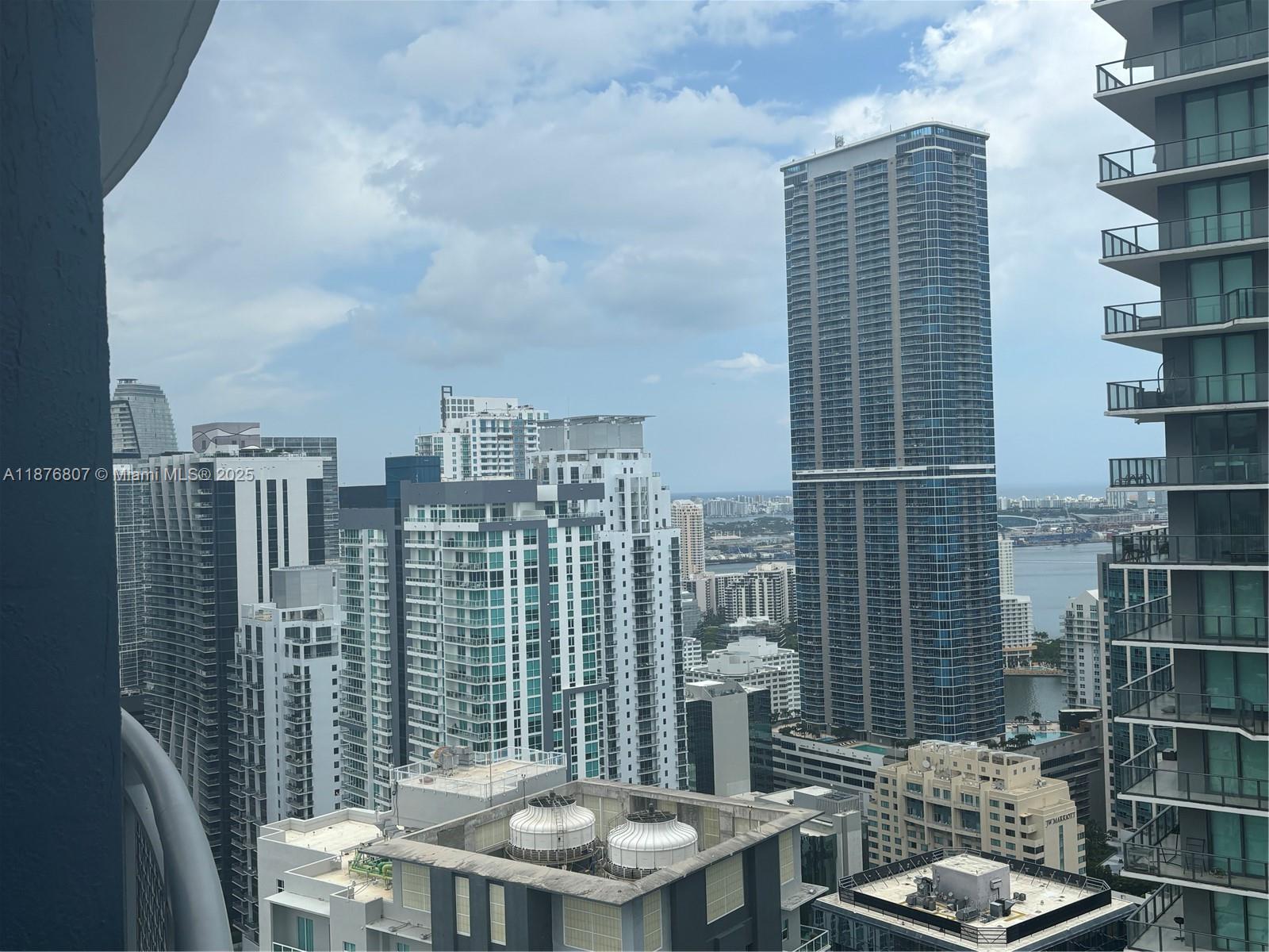 60 SW 13th St #4010, Miami FL 33130