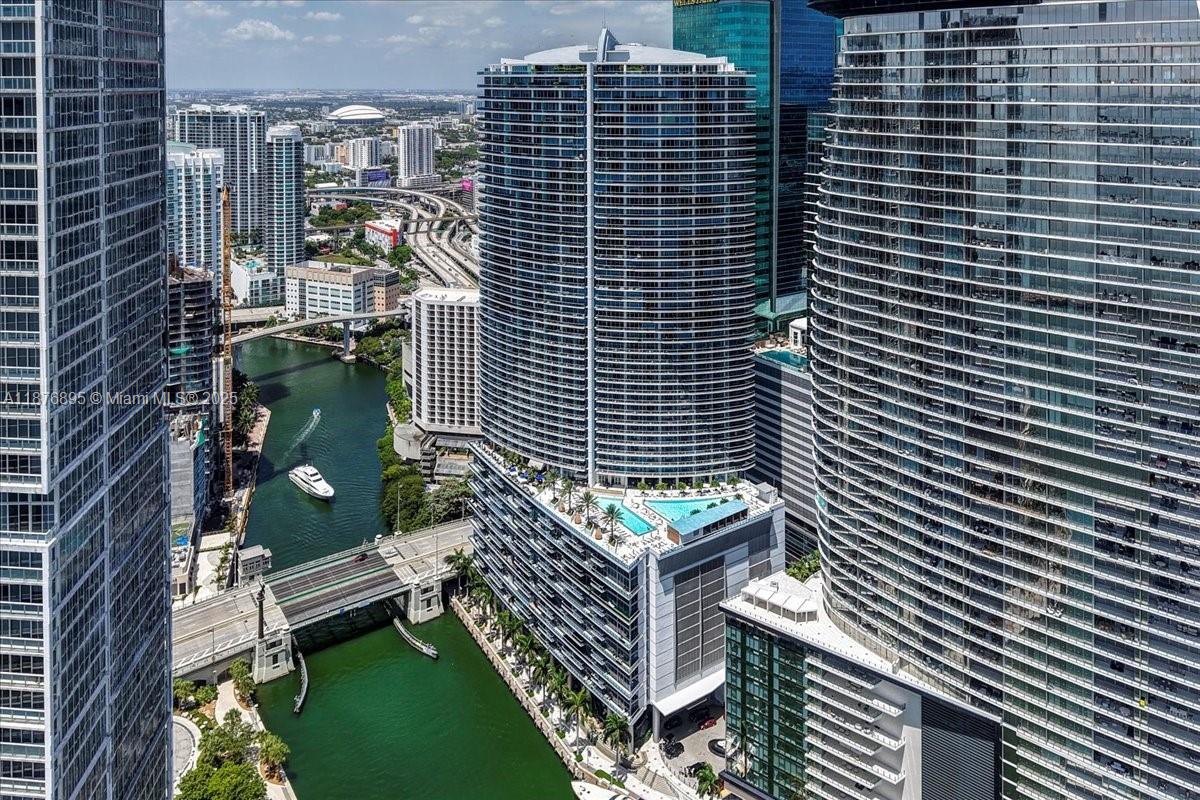 200 Biscayne Boulevard Way #PH 5401, Miami FL 33131