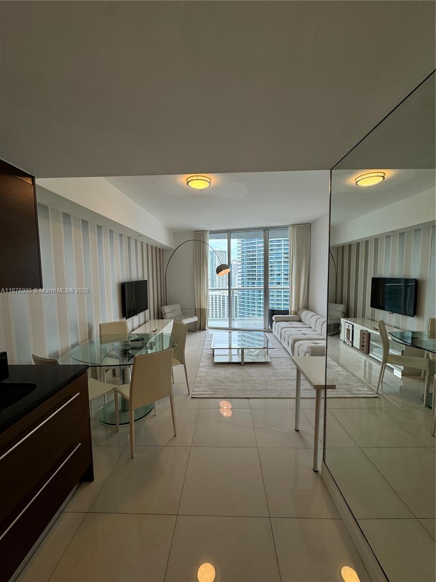 465 Brickell Ave #3104, Miami FL 33131