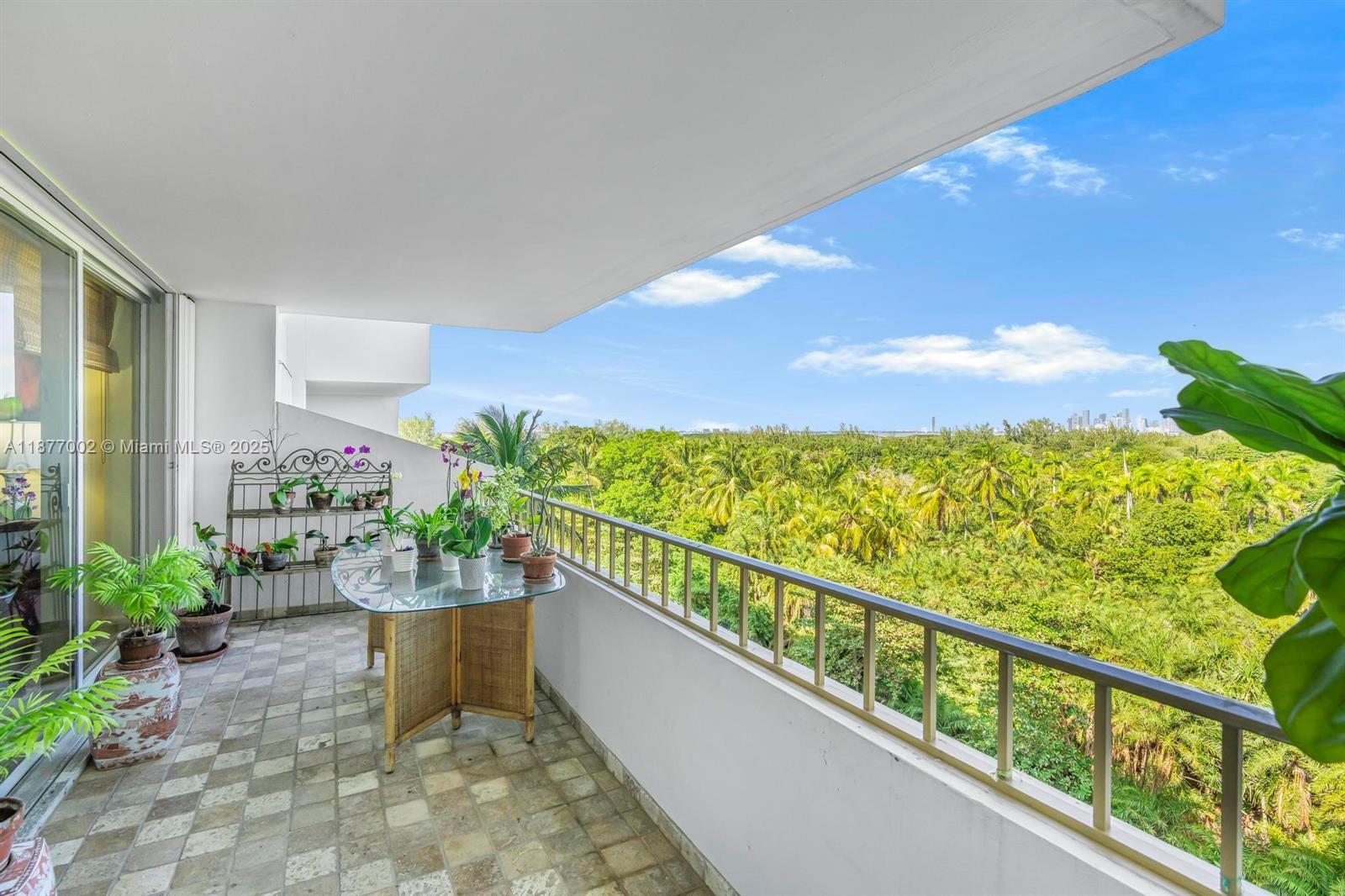 155 Ocean Lane Dr #706, Key Biscayne FL 33149