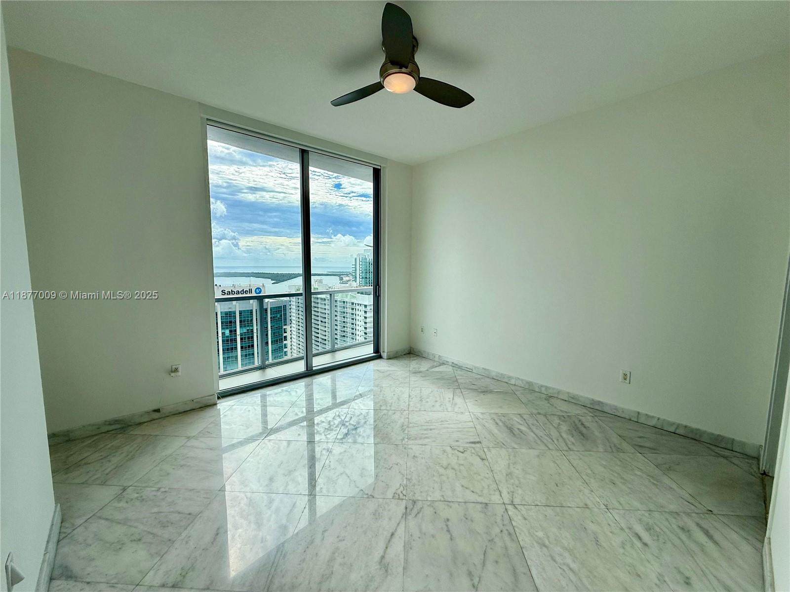 1060 Brickell Ave #4305, Miami FL 33131