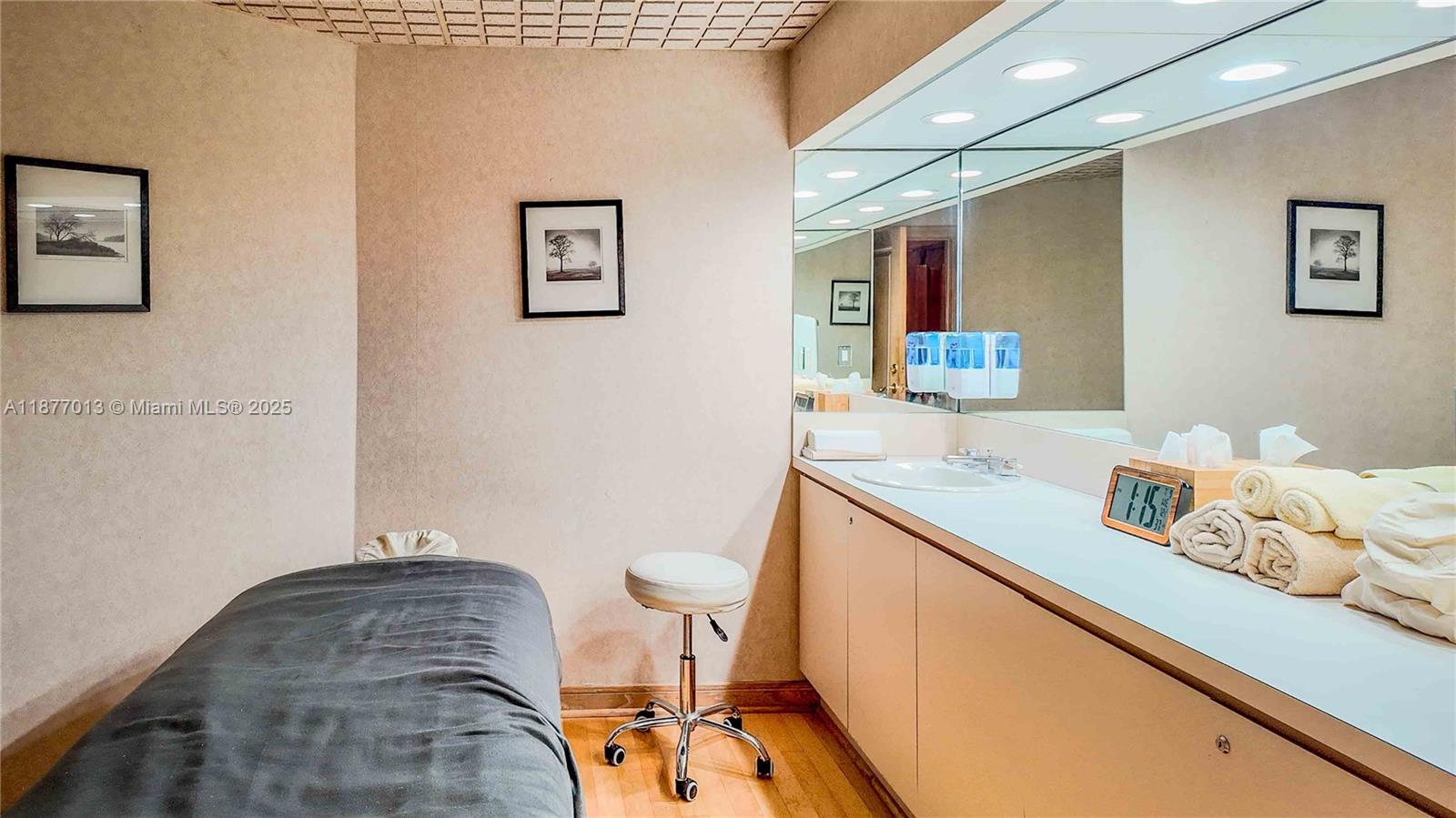 9999 Collins Ave #6A & Cabana, Bal Harbour FL 33154