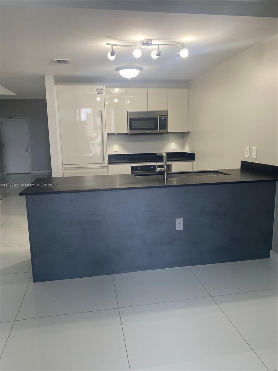 1010 Brickell Ave #1502, Miami FL 33131