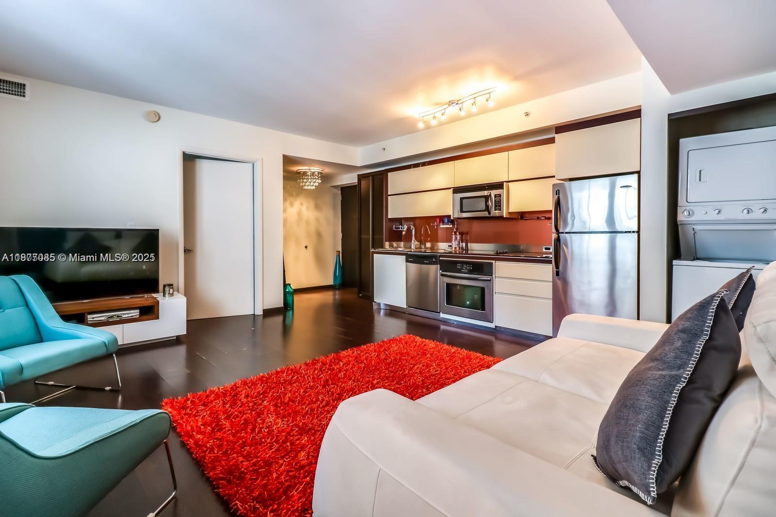 435 21st St #214, Miami Beach FL 33139
