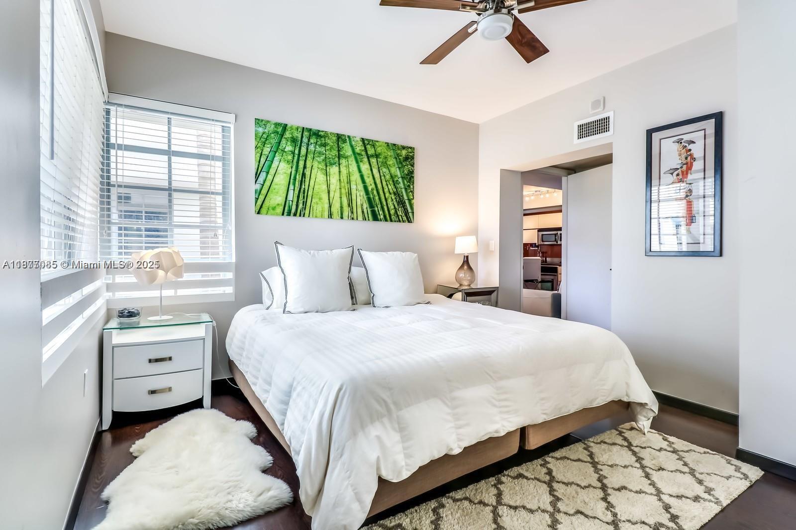 435 21st St #214, Miami Beach FL 33139