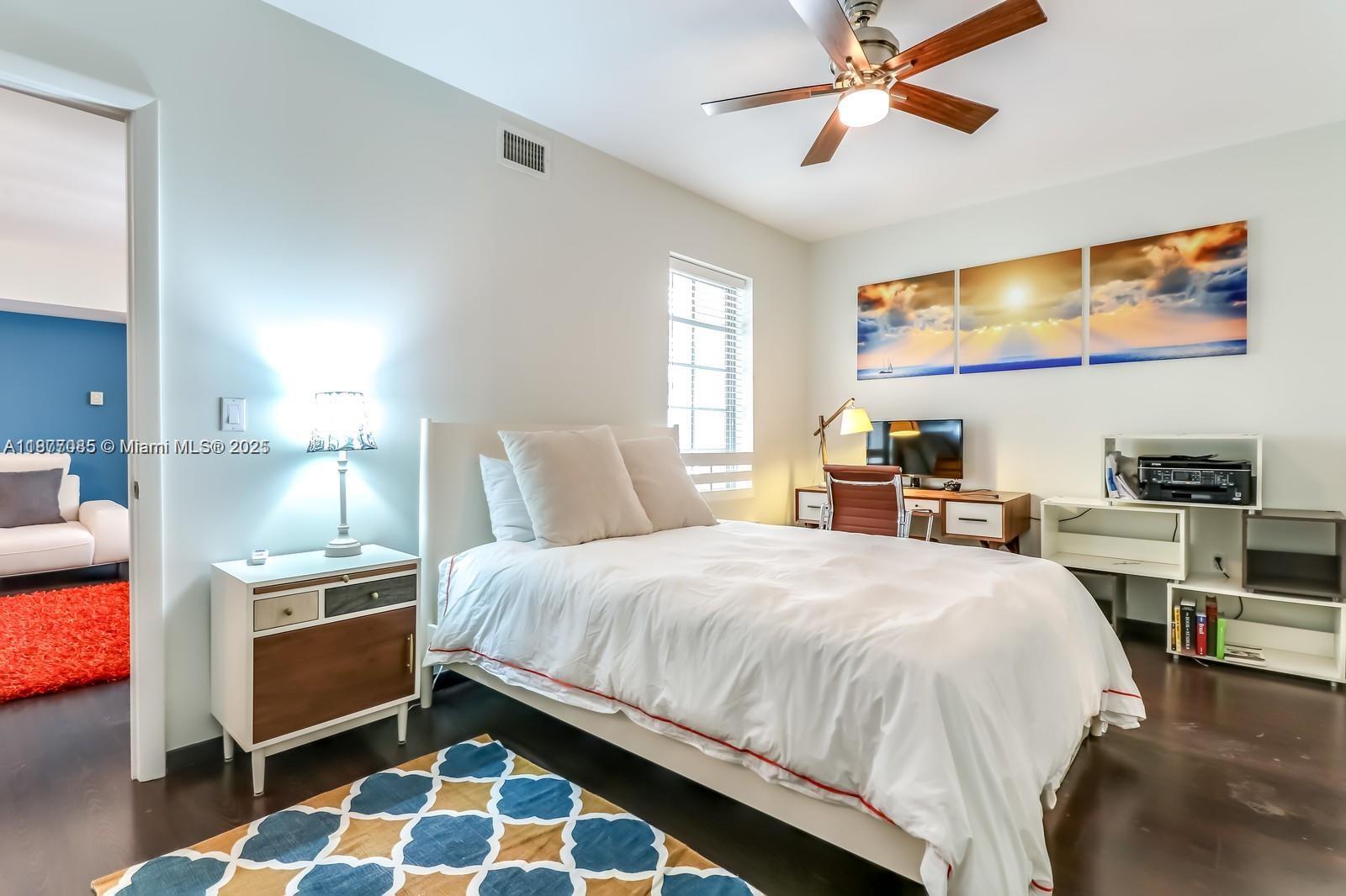 435 21st St #214, Miami Beach FL 33139