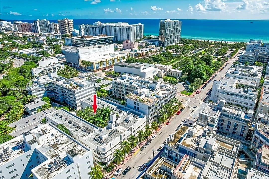 435 21st St #214, Miami Beach FL 33139