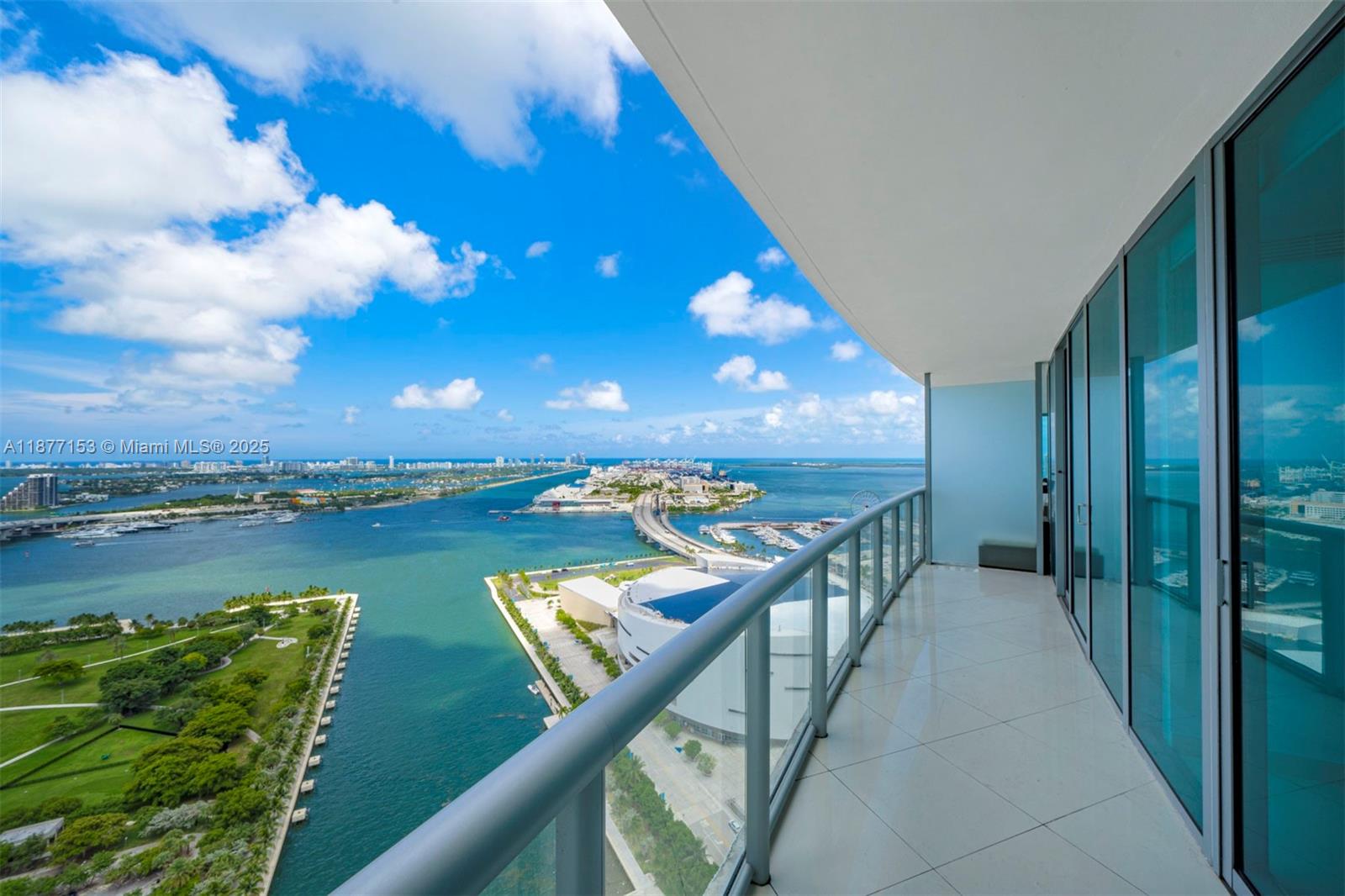 888 Biscayne Blvd #3710, Miami FL 33132