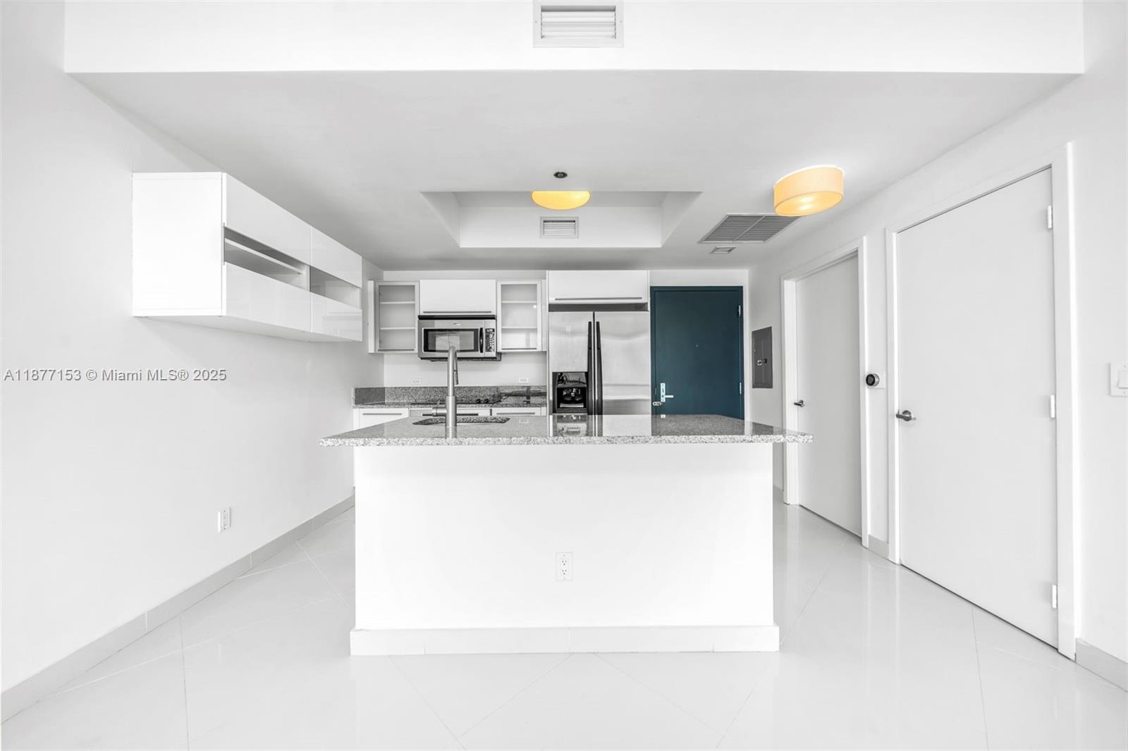 888 Biscayne Blvd #3710, Miami FL 33132
