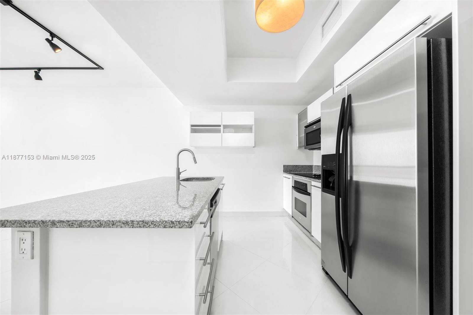 888 Biscayne Blvd #3710, Miami FL 33132