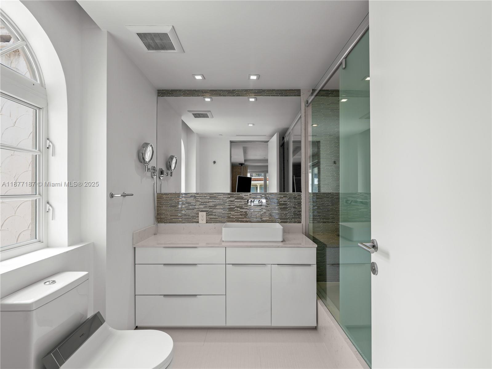 8011 Fisher Island Dr #8011, Miami Beach FL 33109