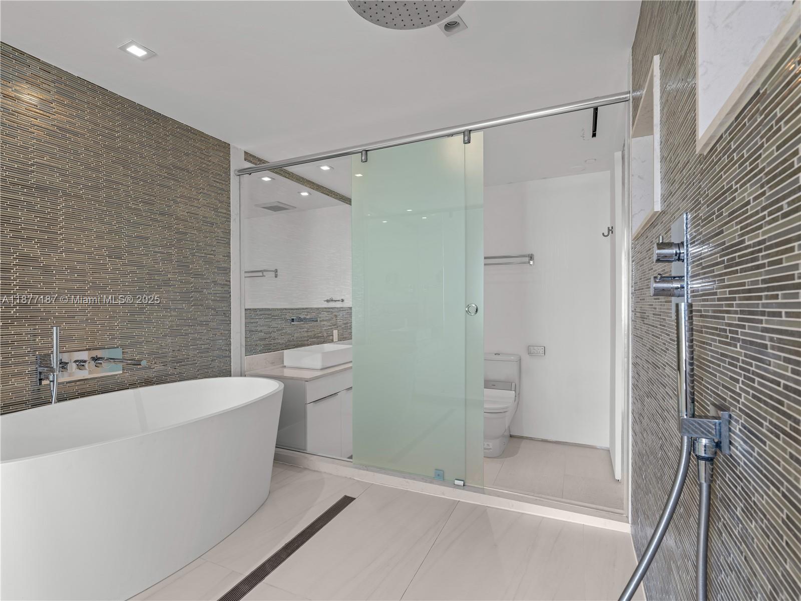8011 Fisher Island Dr #8011, Miami Beach FL 33109