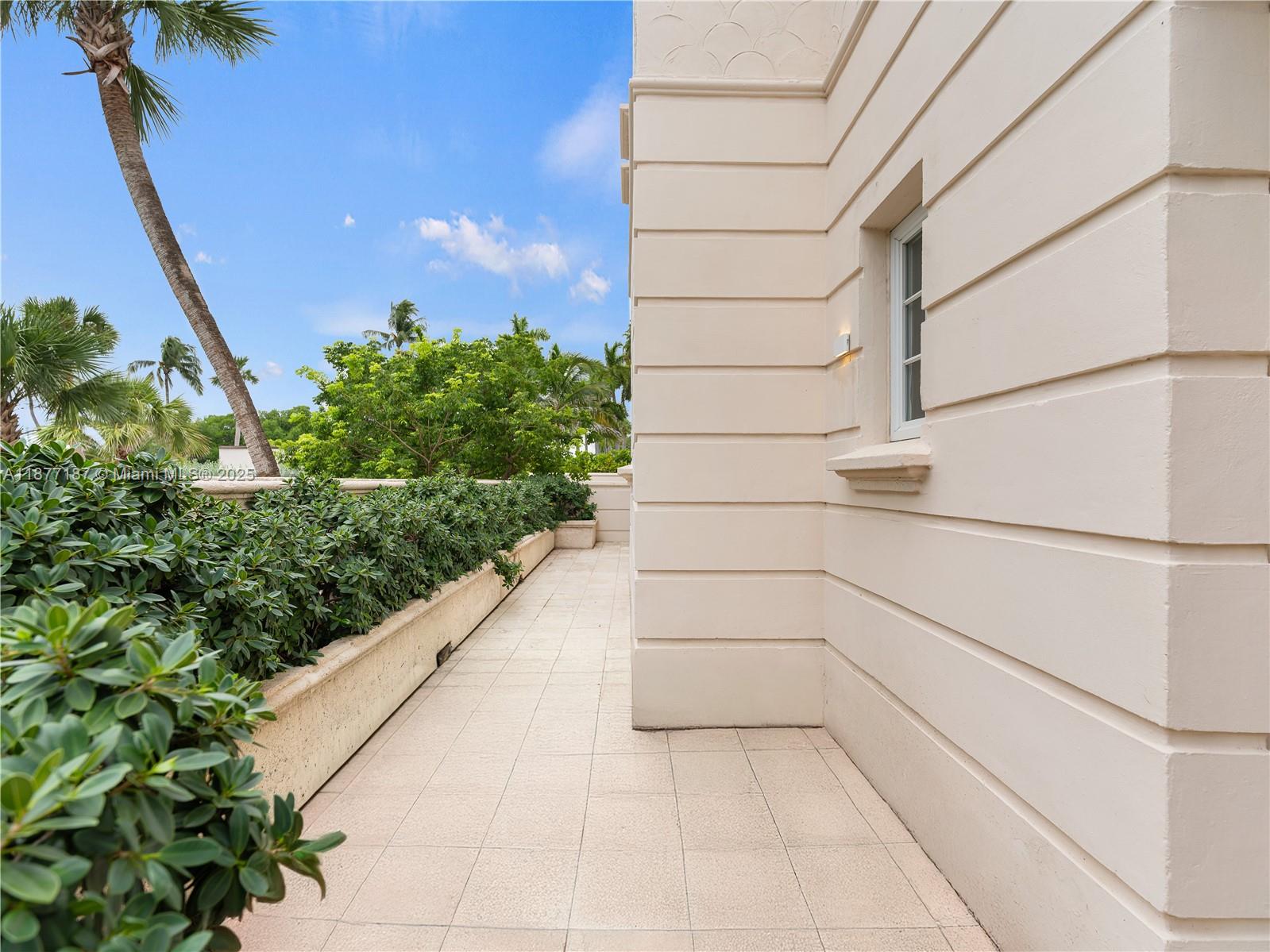8011 Fisher Island Dr #8011, Miami Beach FL 33109