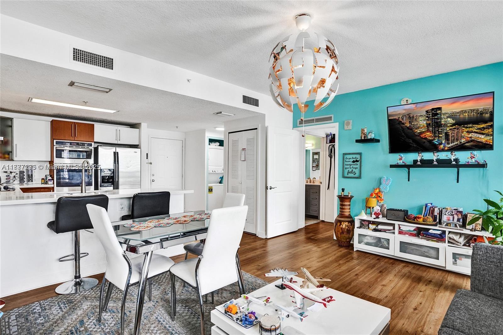 170 SE 14th St #2907, Miami FL 33131