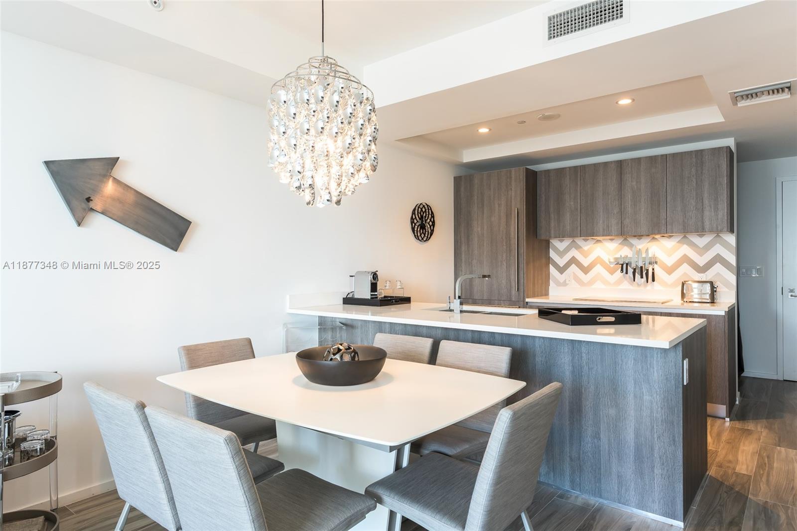 801 S Miami Ave #4302, Miami FL 33130