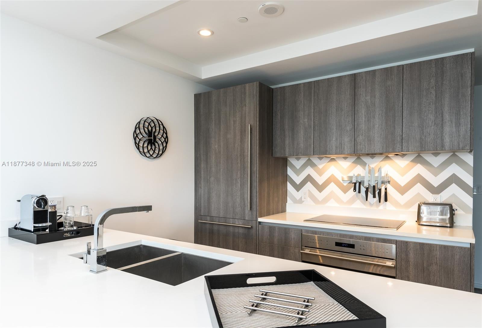 801 S Miami Ave #4302, Miami FL 33130