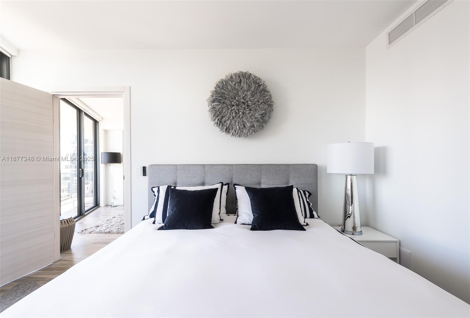 801 S Miami Ave #4302, Miami FL 33130