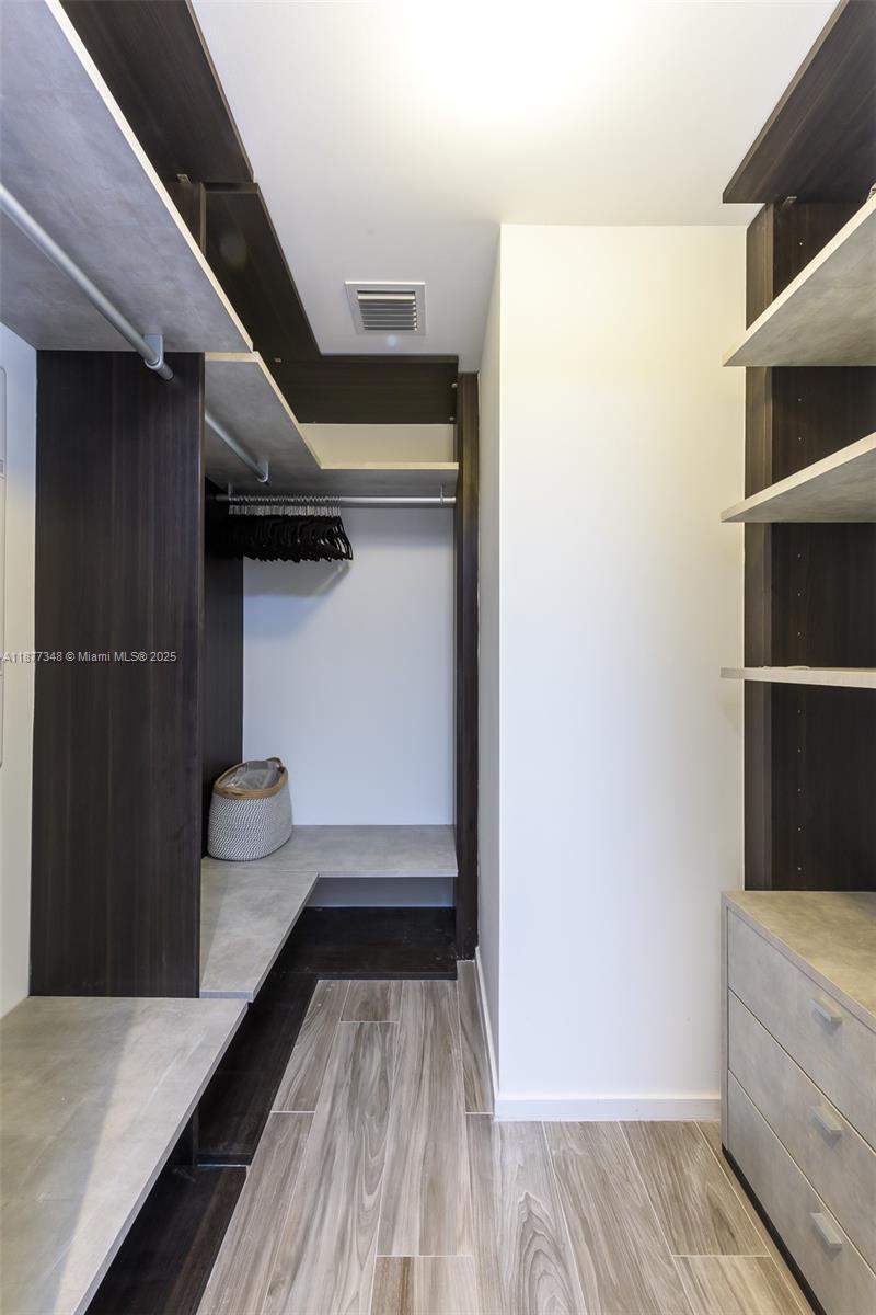 801 S Miami Ave #4302, Miami FL 33130