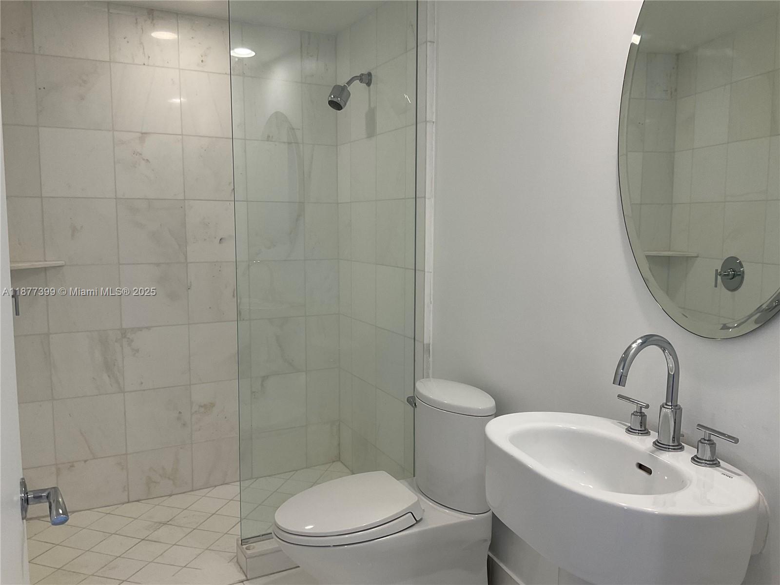 Aventura FL 33180 - A11877399