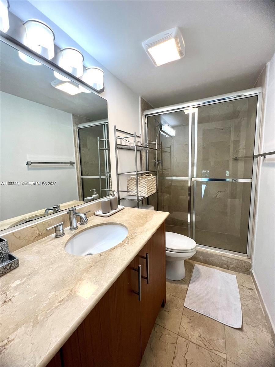 10275 Collins Ave #323, Bal Harbour FL 33154