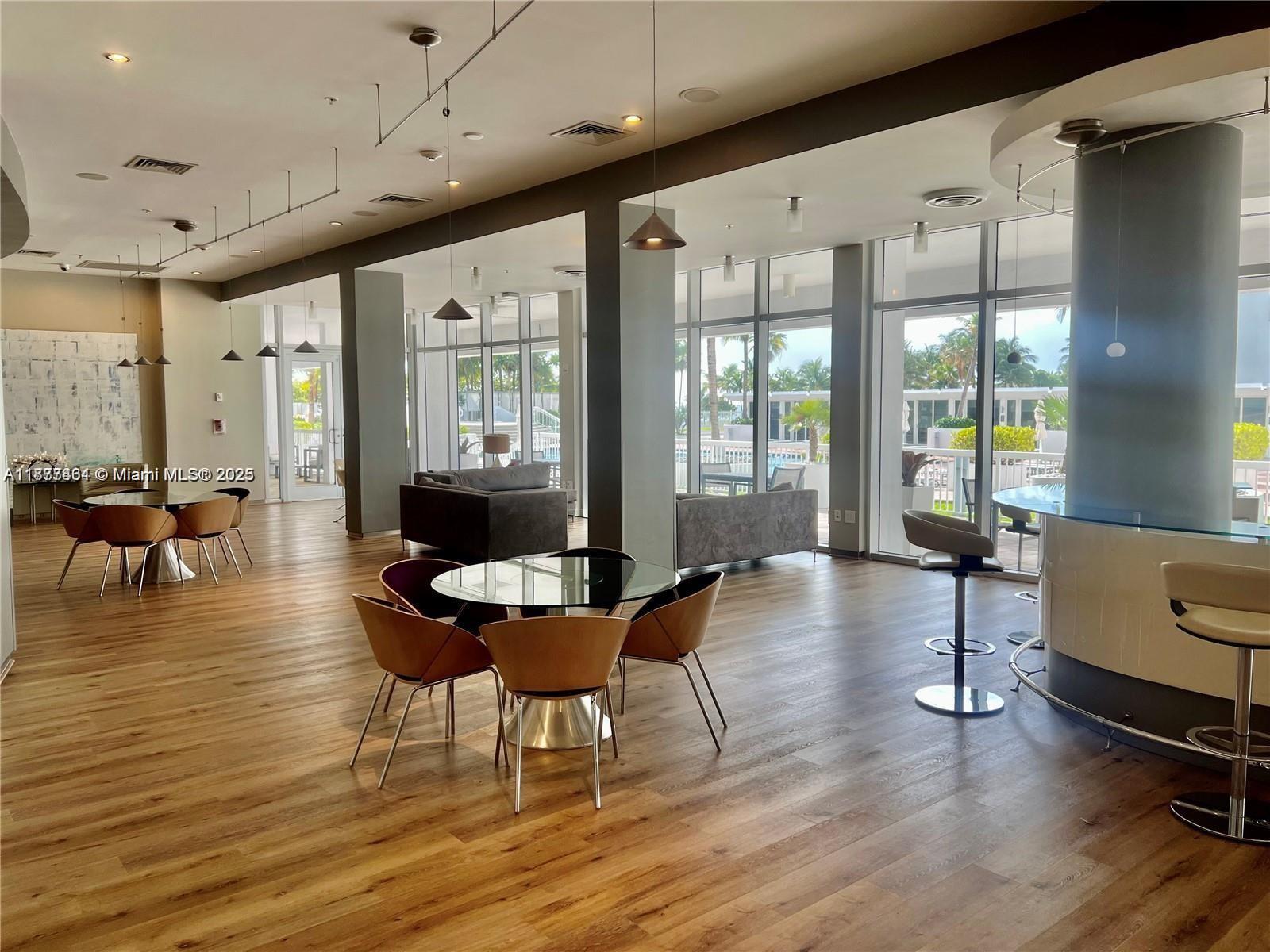 10275 Collins Ave #323, Bal Harbour FL 33154