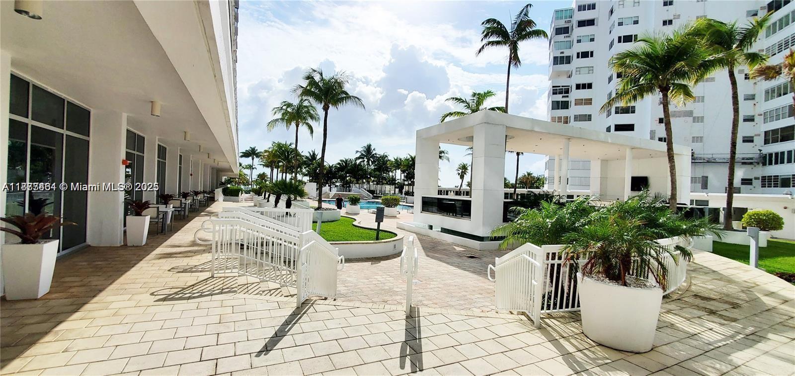 10275 Collins Ave #323, Bal Harbour FL 33154