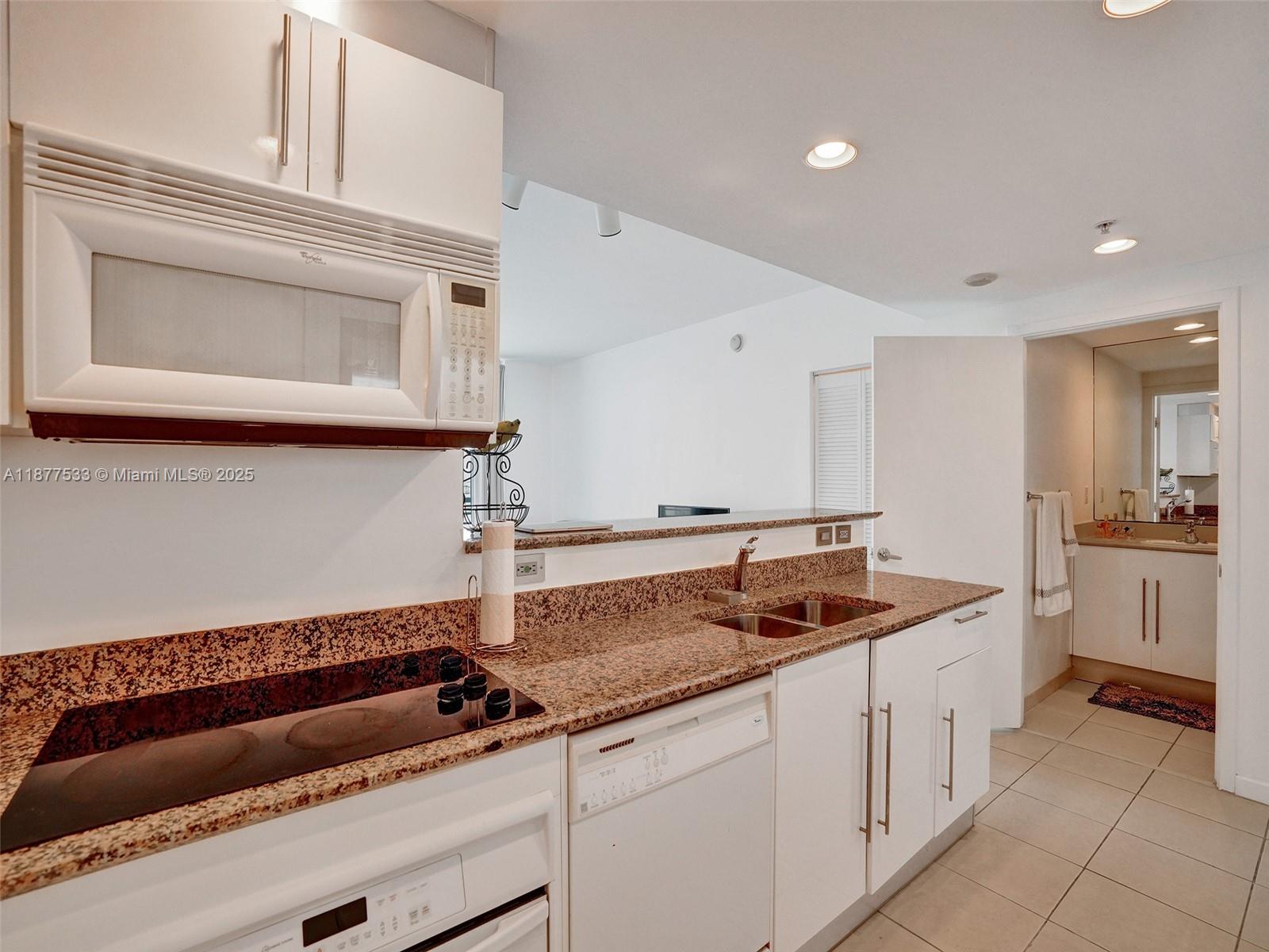 325 S Biscayne Blvd #1520, Miami FL 33131