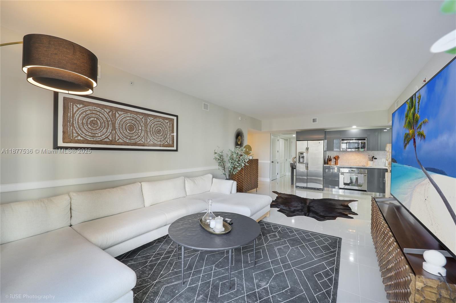 31 SE 6th St #2207, Miami FL 33131