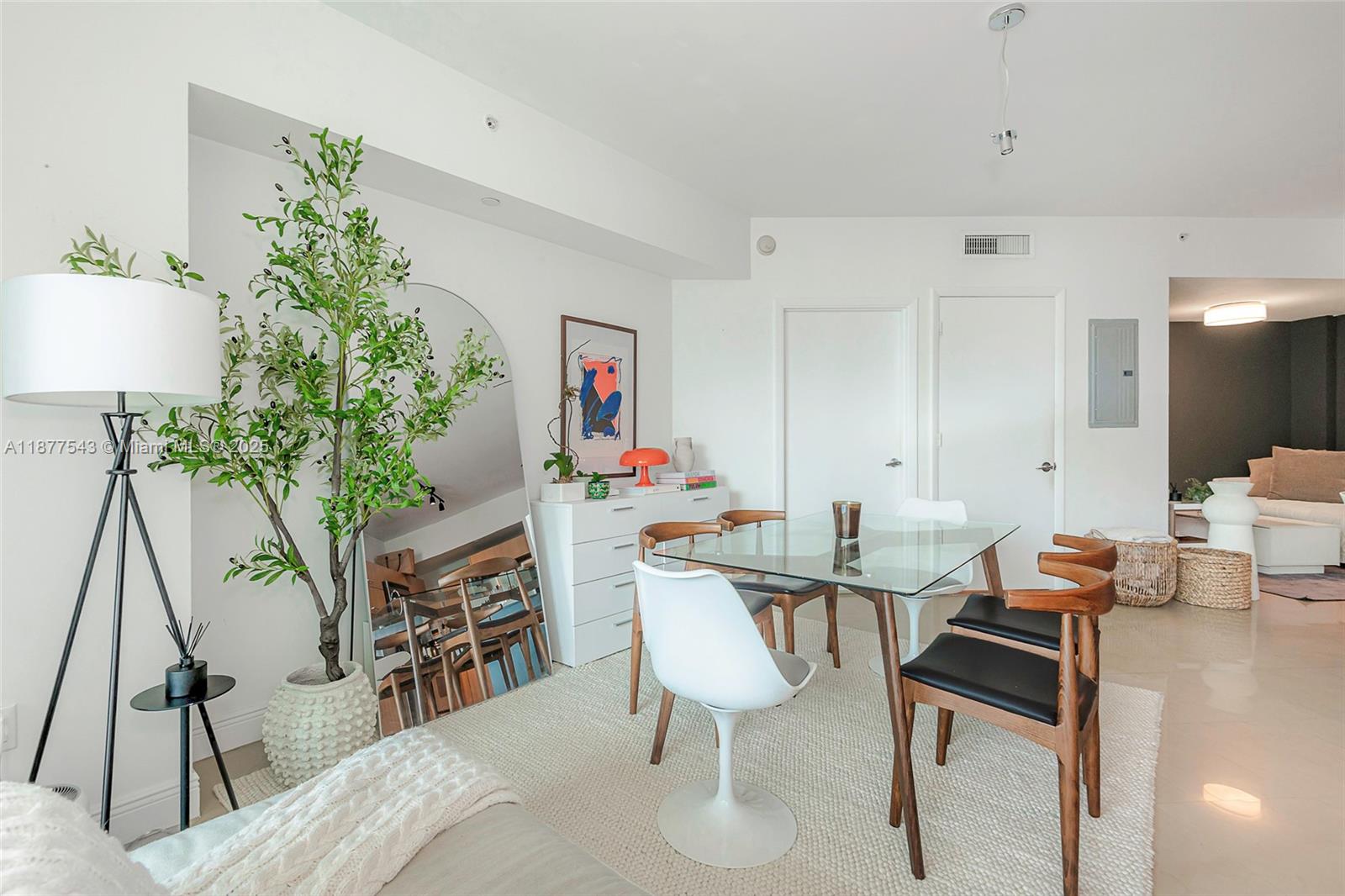 350 S Miami Ave #3508, Miami FL 33130