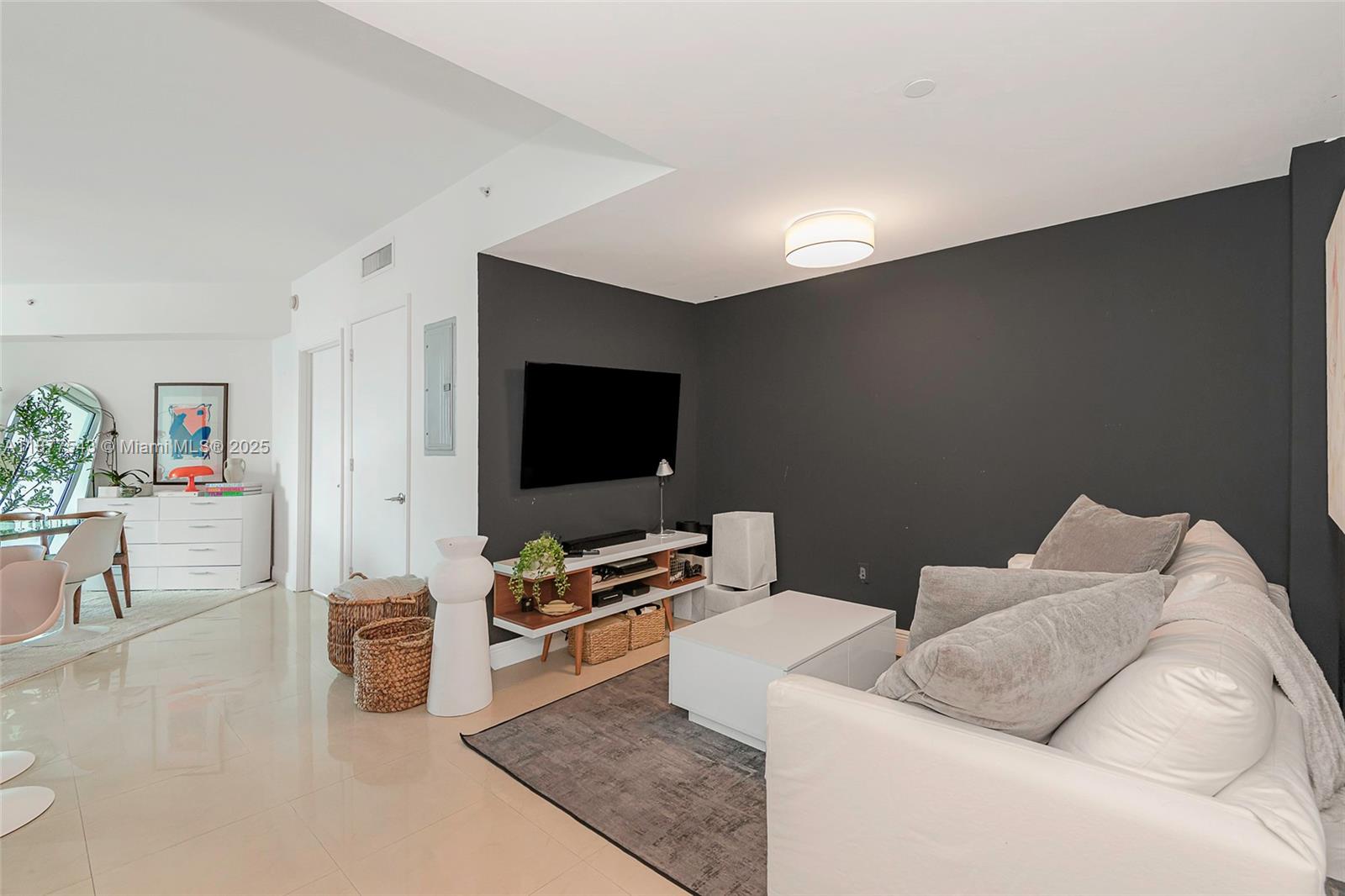 350 S Miami Ave #3508, Miami FL 33130