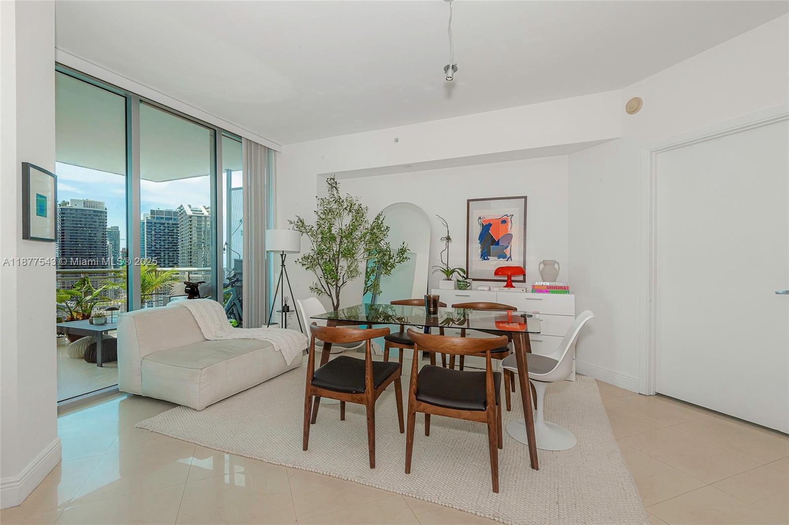 350 S Miami Ave #3508, Miami FL 33130