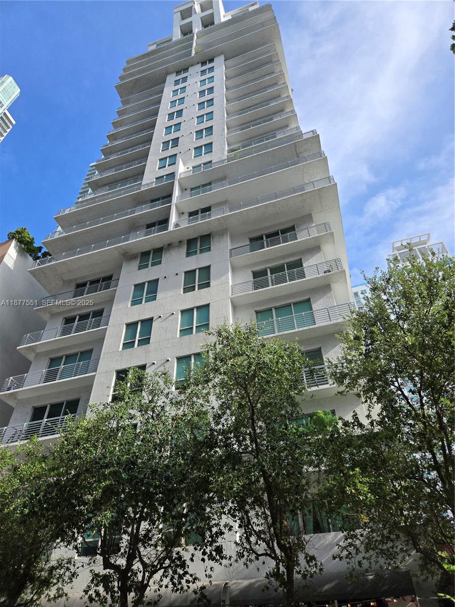 234 NE 3rd St #1104, Miami FL 33132