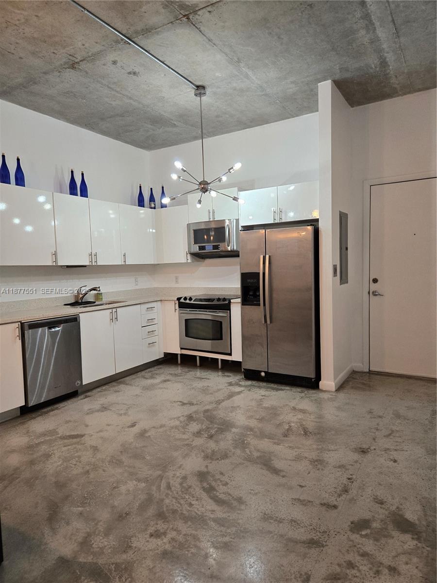 234 NE 3rd St #1104, Miami FL 33132