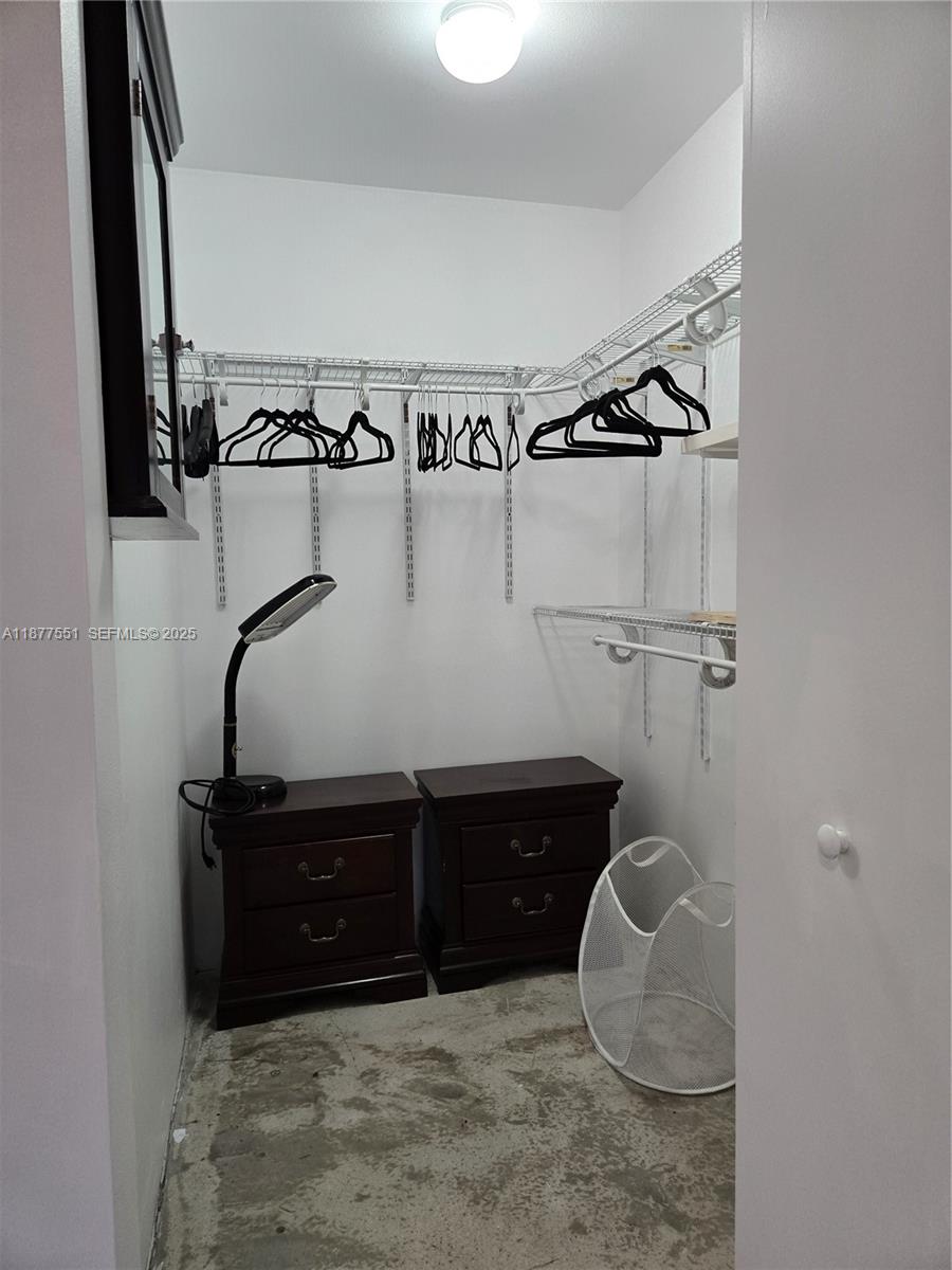 234 NE 3rd St #1104, Miami FL 33132