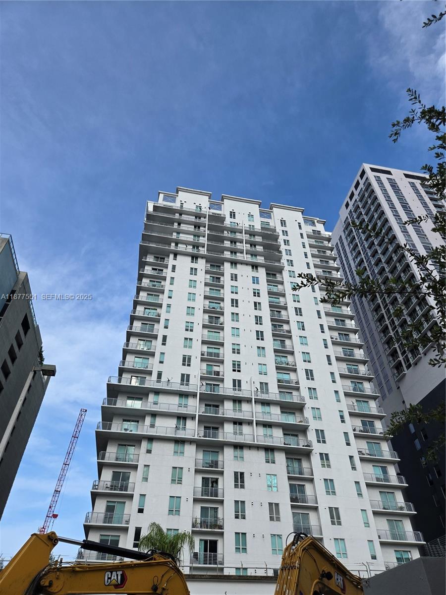 234 NE 3rd St #1104, Miami FL 33132