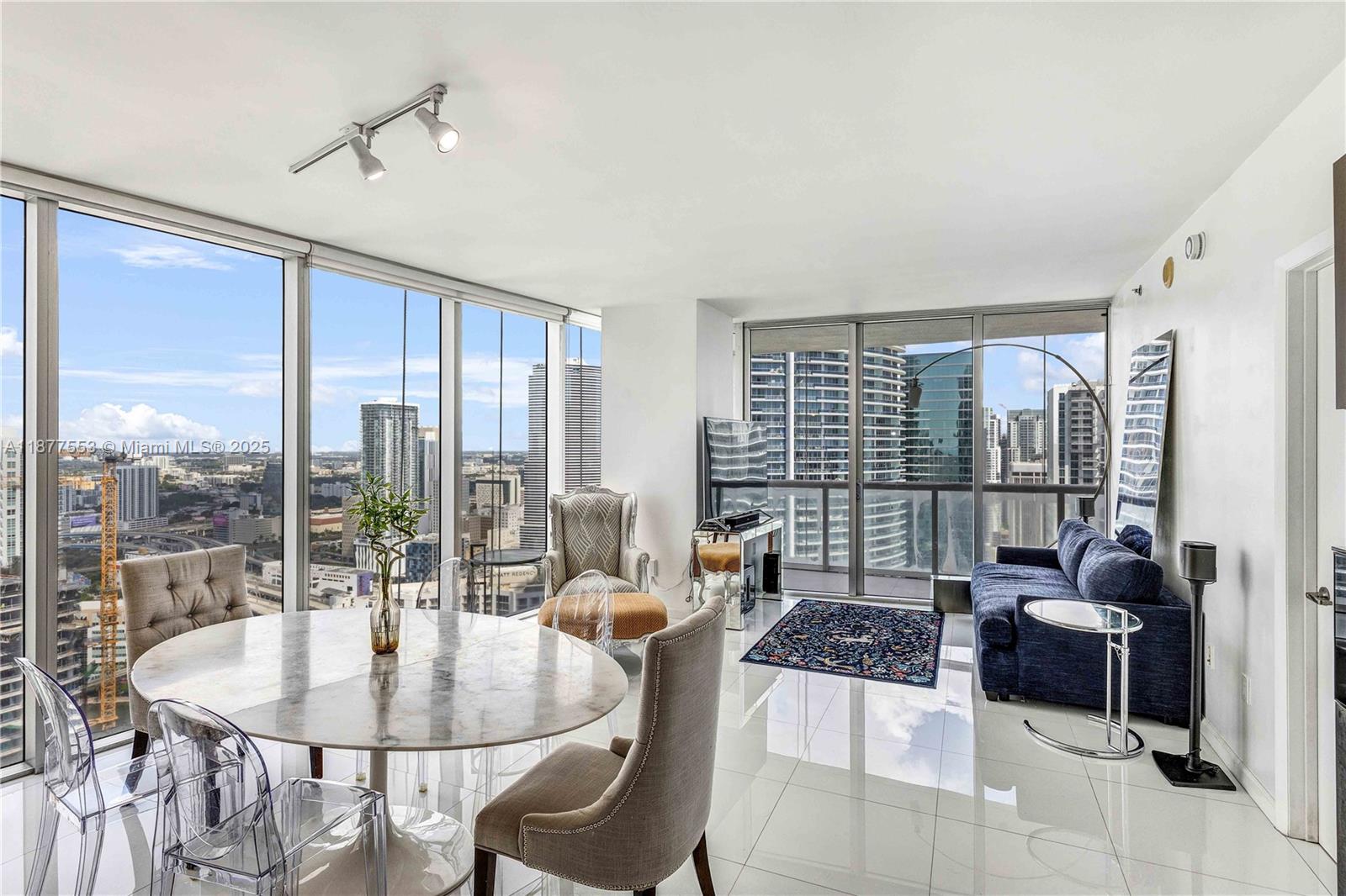 475 Brickell Ave #4015, Miami FL 33131