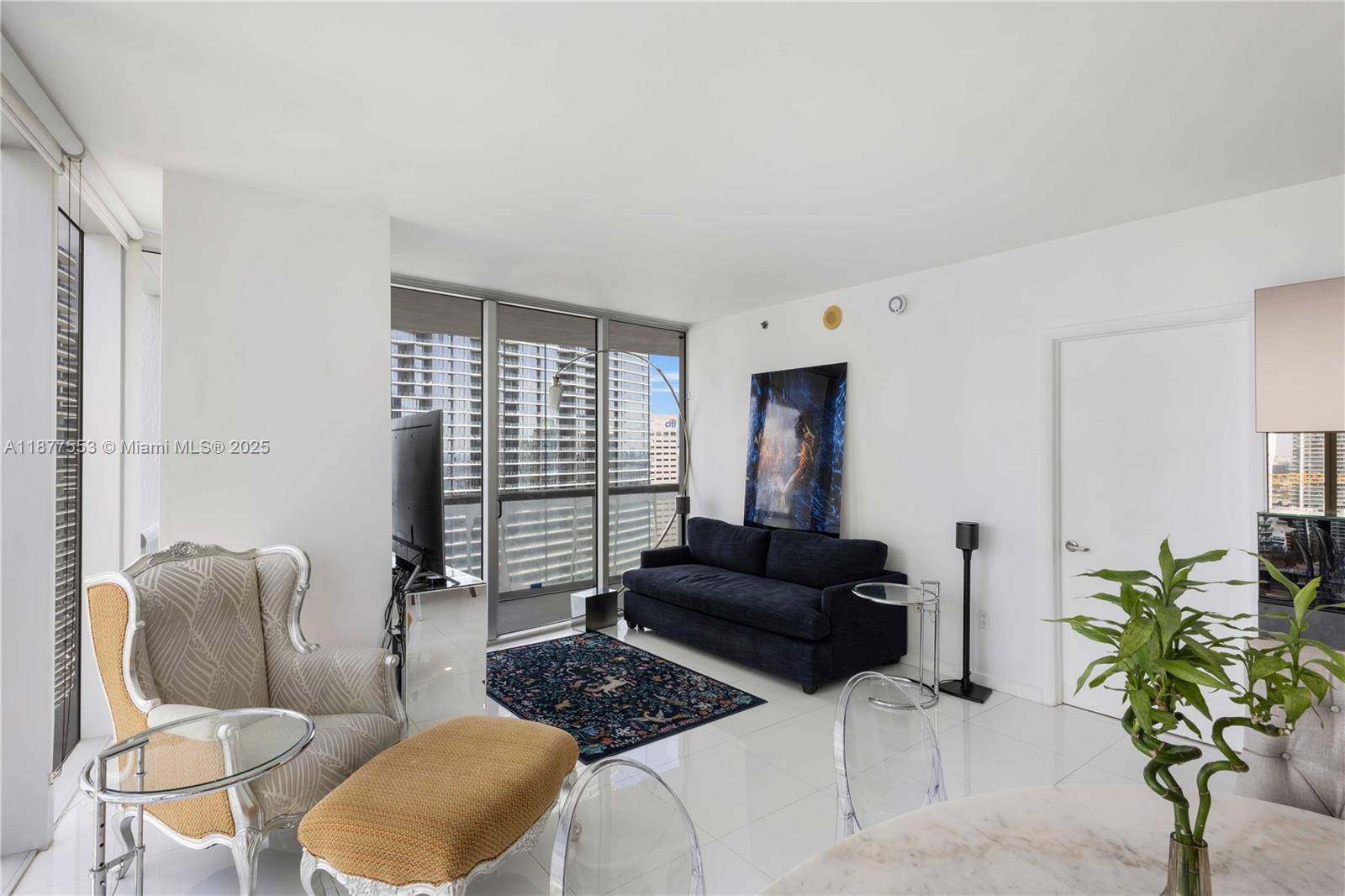 475 Brickell Ave #4015, Miami FL 33131