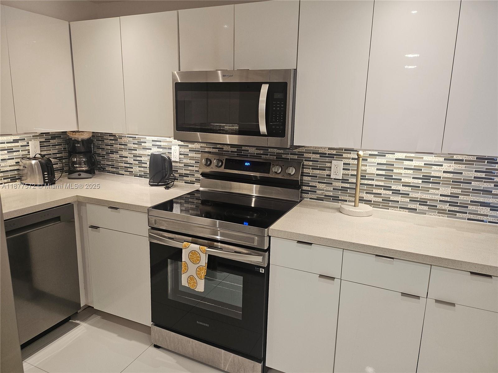 5161 Collins Ave #707, Miami Beach FL 33140