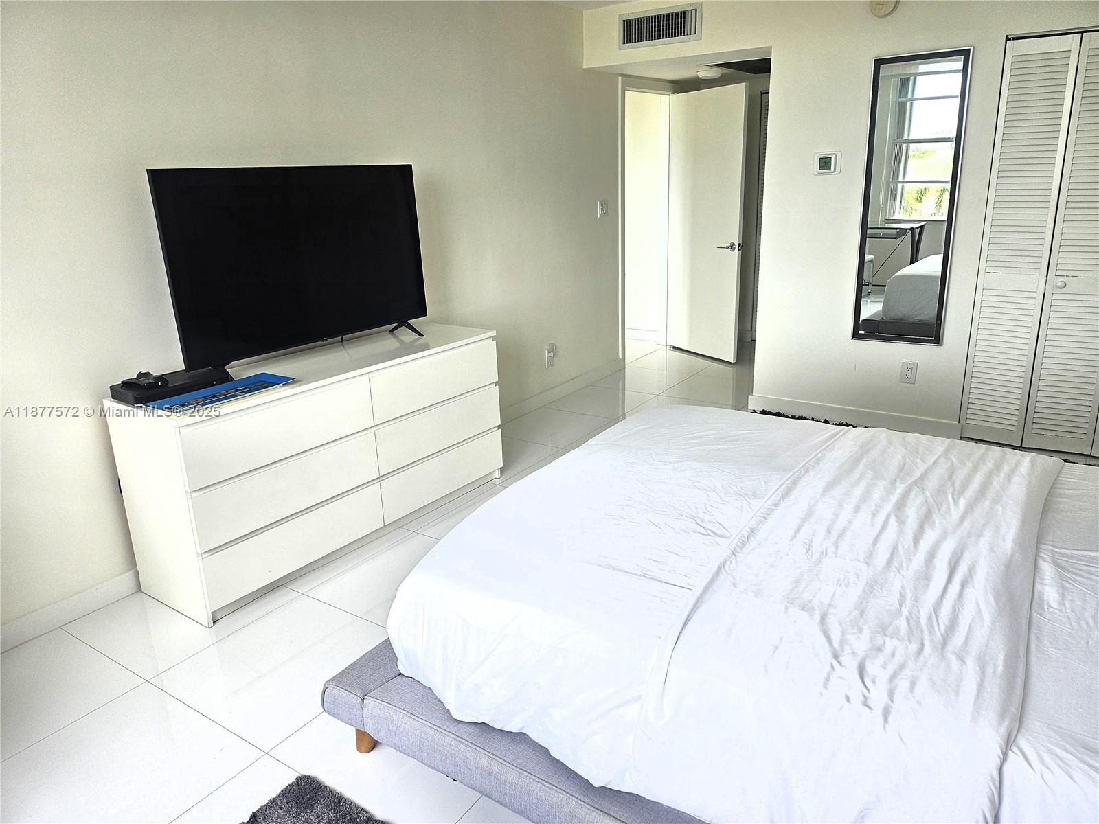 5161 Collins Ave #707, Miami Beach FL 33140