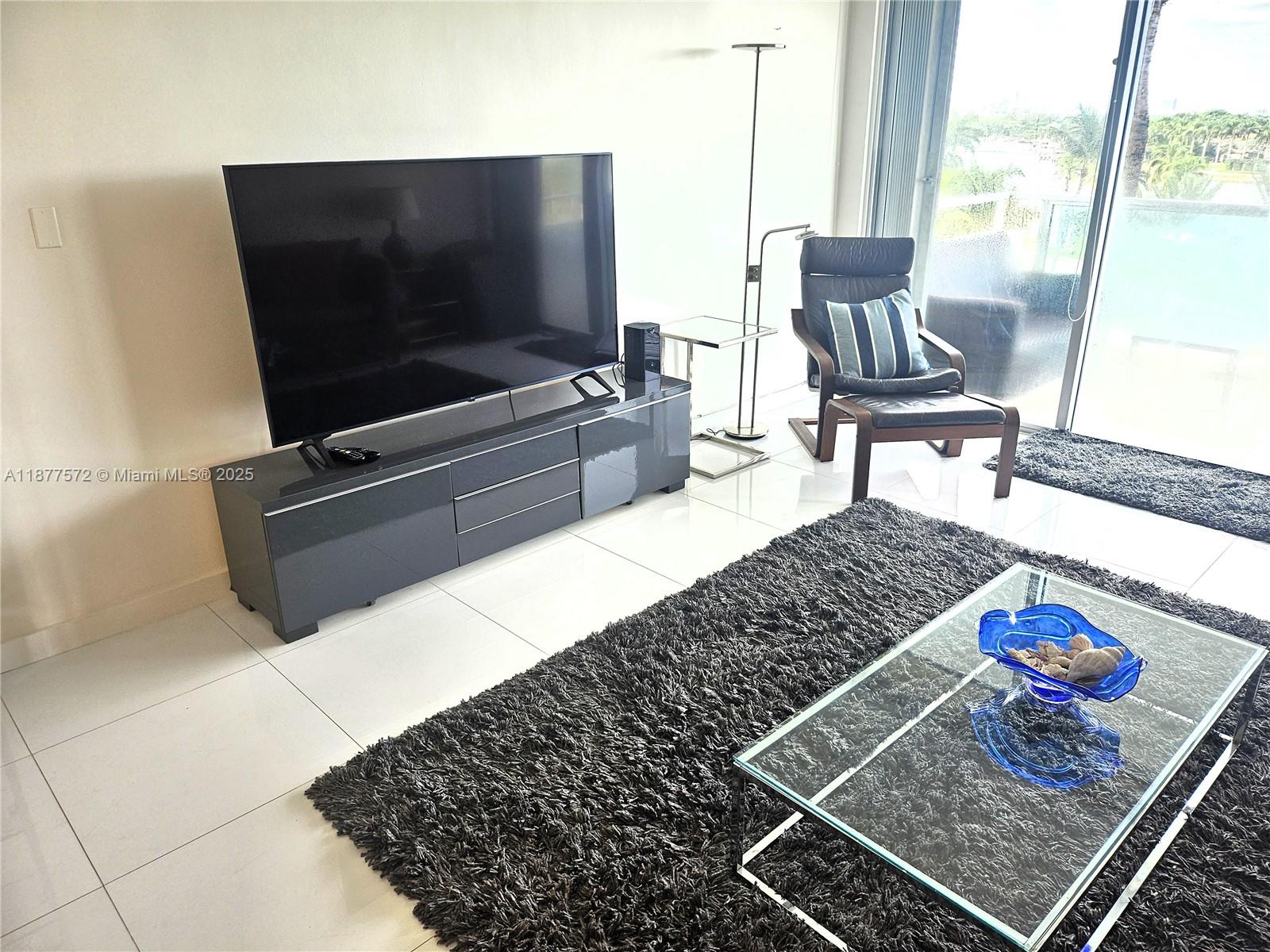 5161 Collins Ave #707, Miami Beach FL 33140
