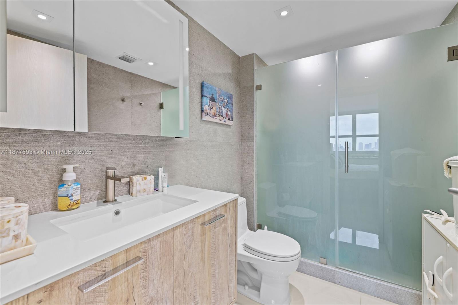 650 West Ave #2407, Miami Beach FL 33139