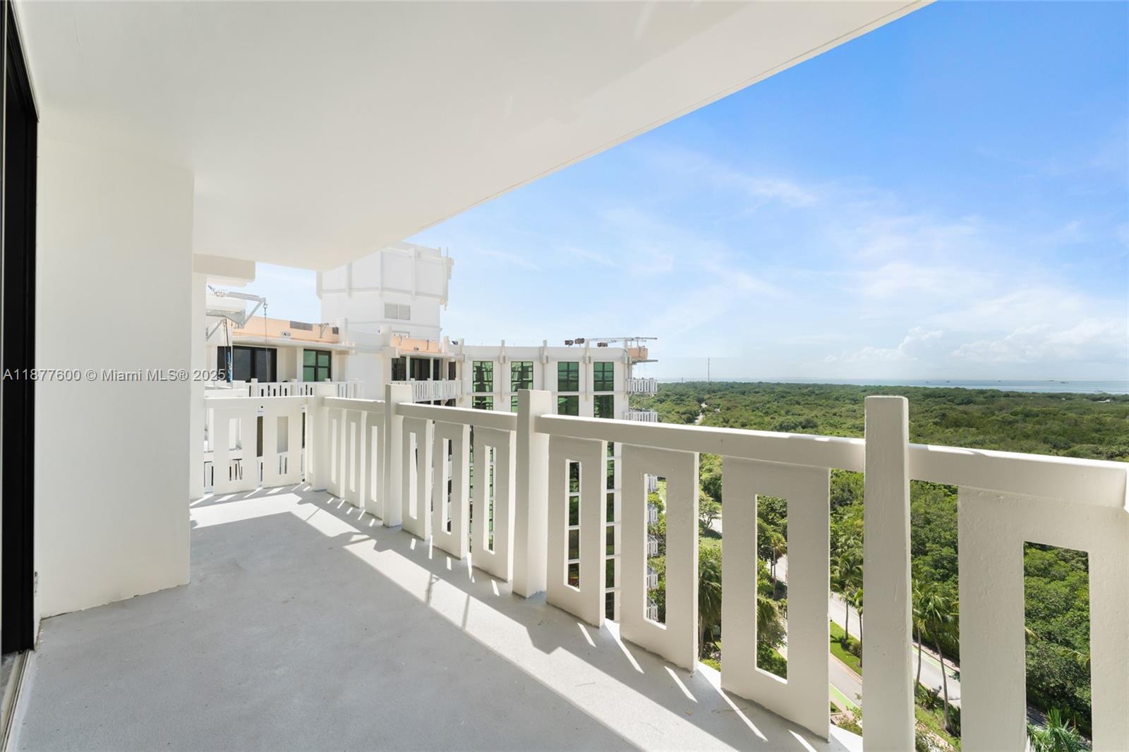 1121 Crandon Blvd #E1206, Key Biscayne FL 33149