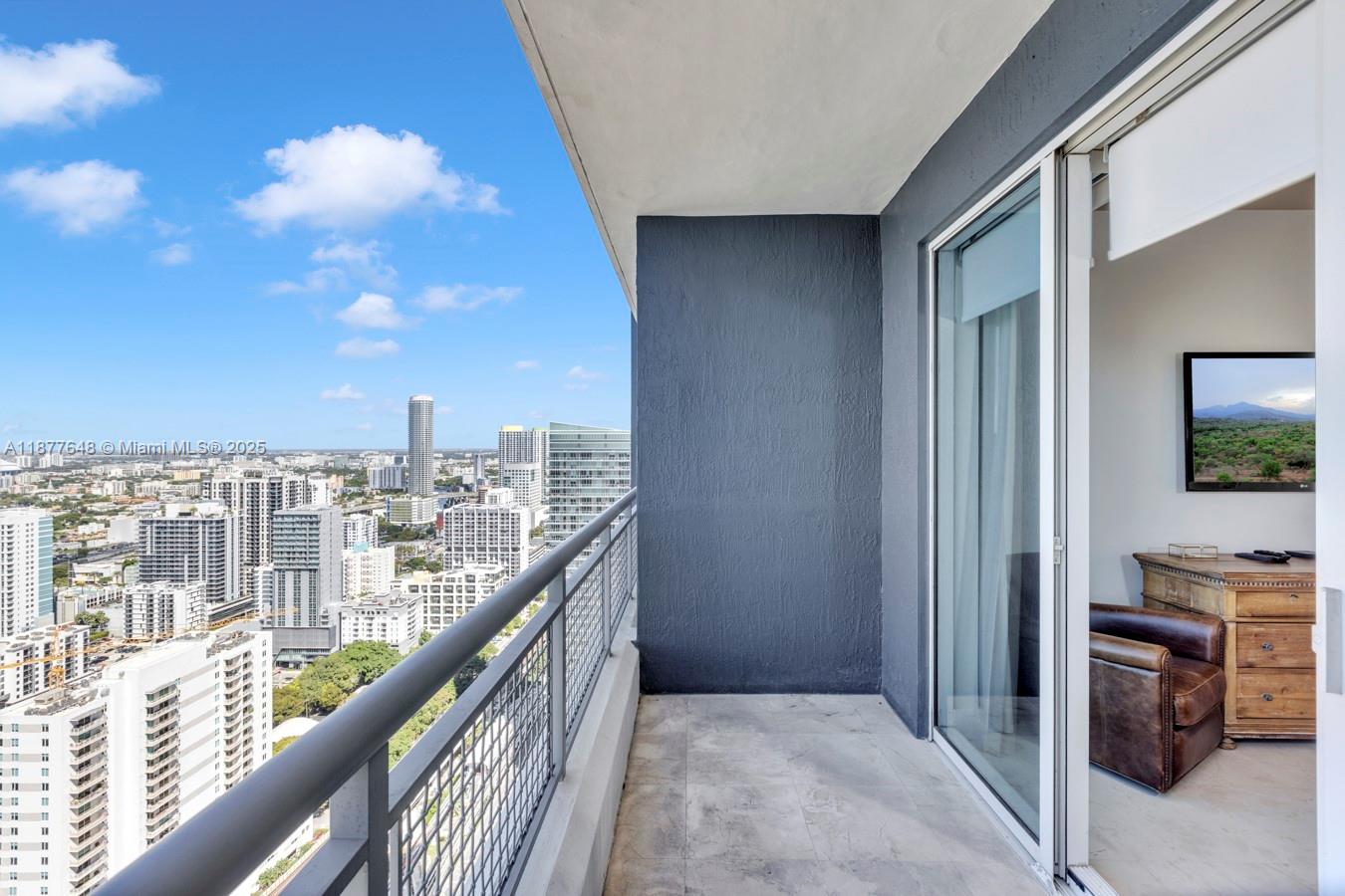 60 SW 13th St #3402, Miami FL 33130