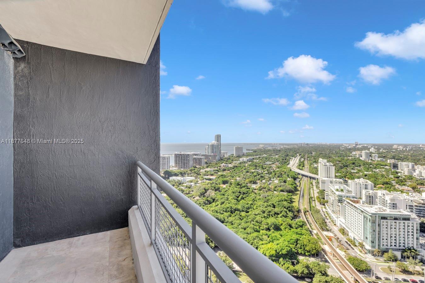 60 SW 13th St #3402, Miami FL 33130