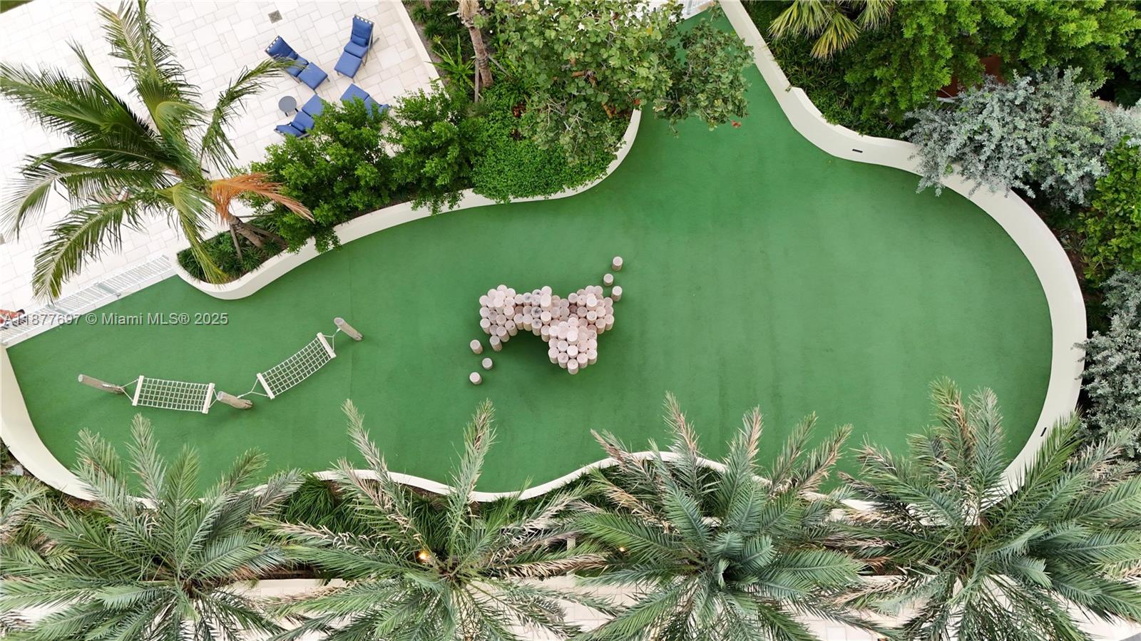 300 S Pointe Dr #2806, Miami Beach FL 33139