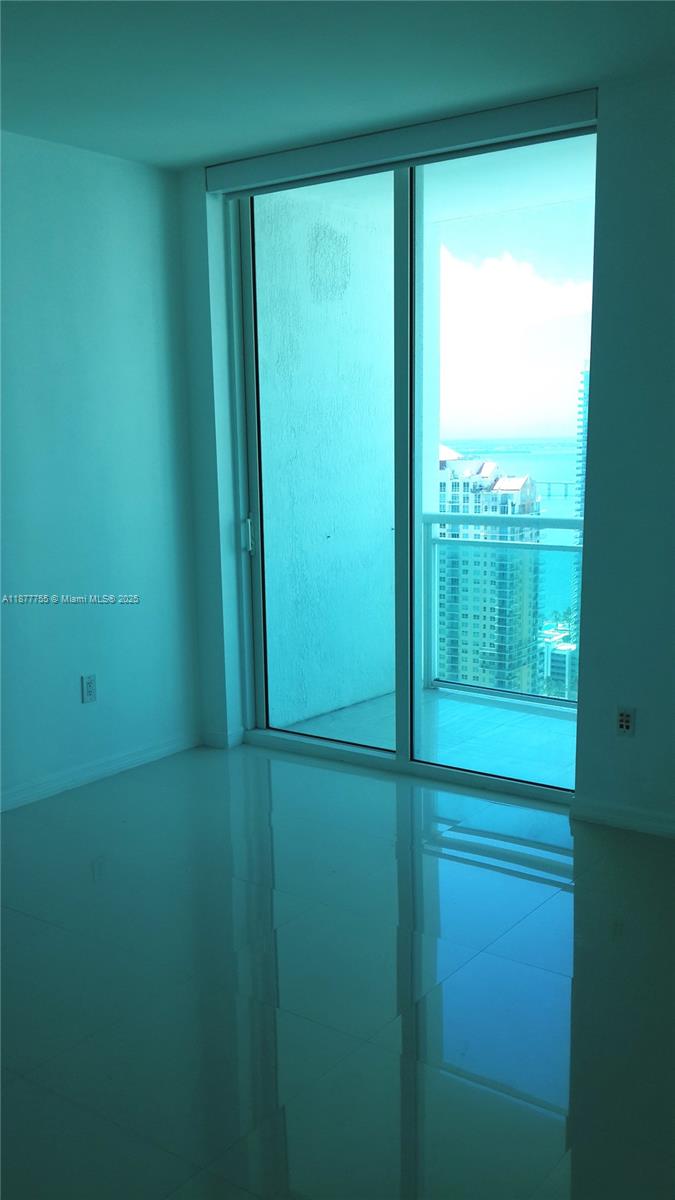 950 Brickell Bay Dr #4005, Miami FL 33131